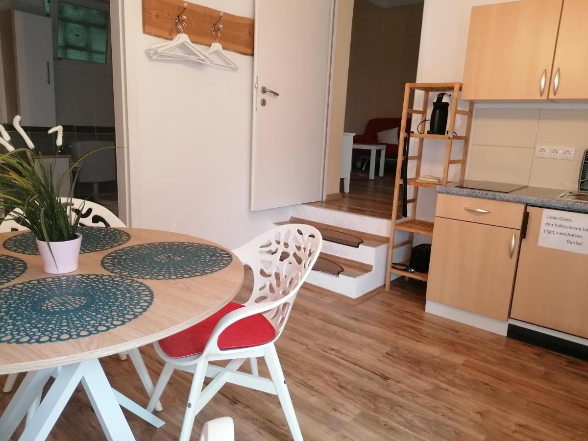 Familienferienhaus Amelie Appartement Mörbisch am See Buitenkant foto